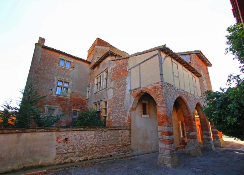 Mansion “Chateau” ⒸC.Deschamps