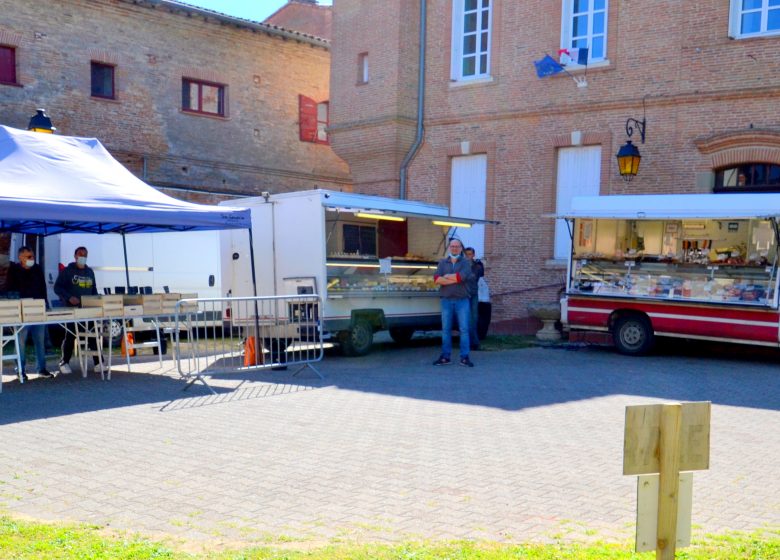 Marché de Montesquieu (c) claude lafon maire