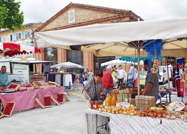 Villefranche de Lauragais marché halle © Lauragais Tourisme